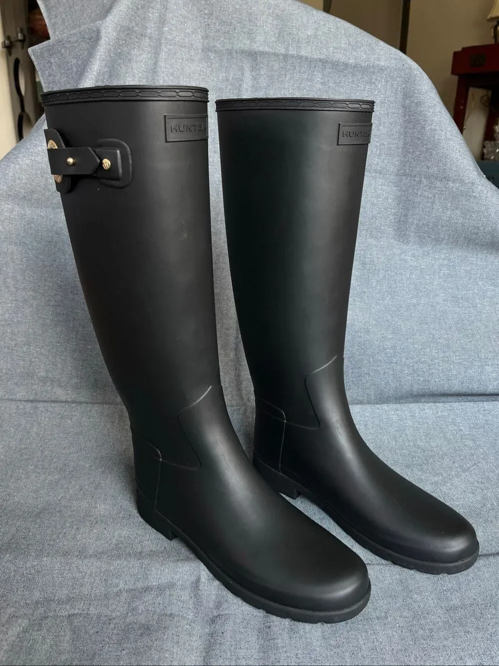 Hunter Refined Tall Rain Boots Womens 10 Waterproof Matte Rubber Black FSC
